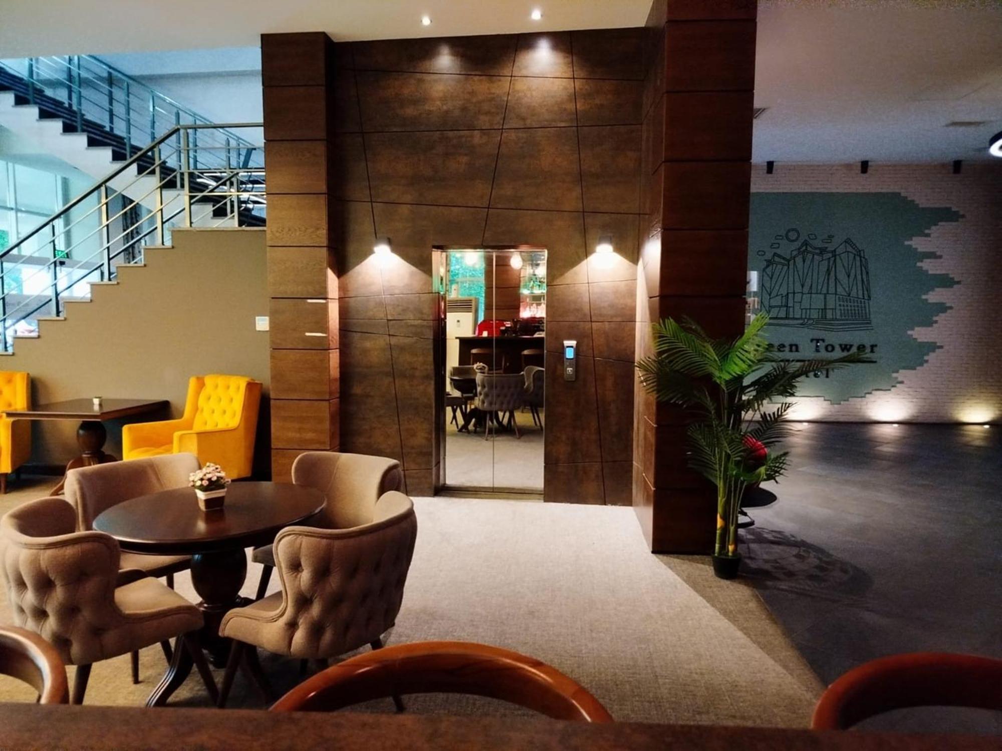 טביליסי Green Tower Hotel מראה חיצוני תמונה