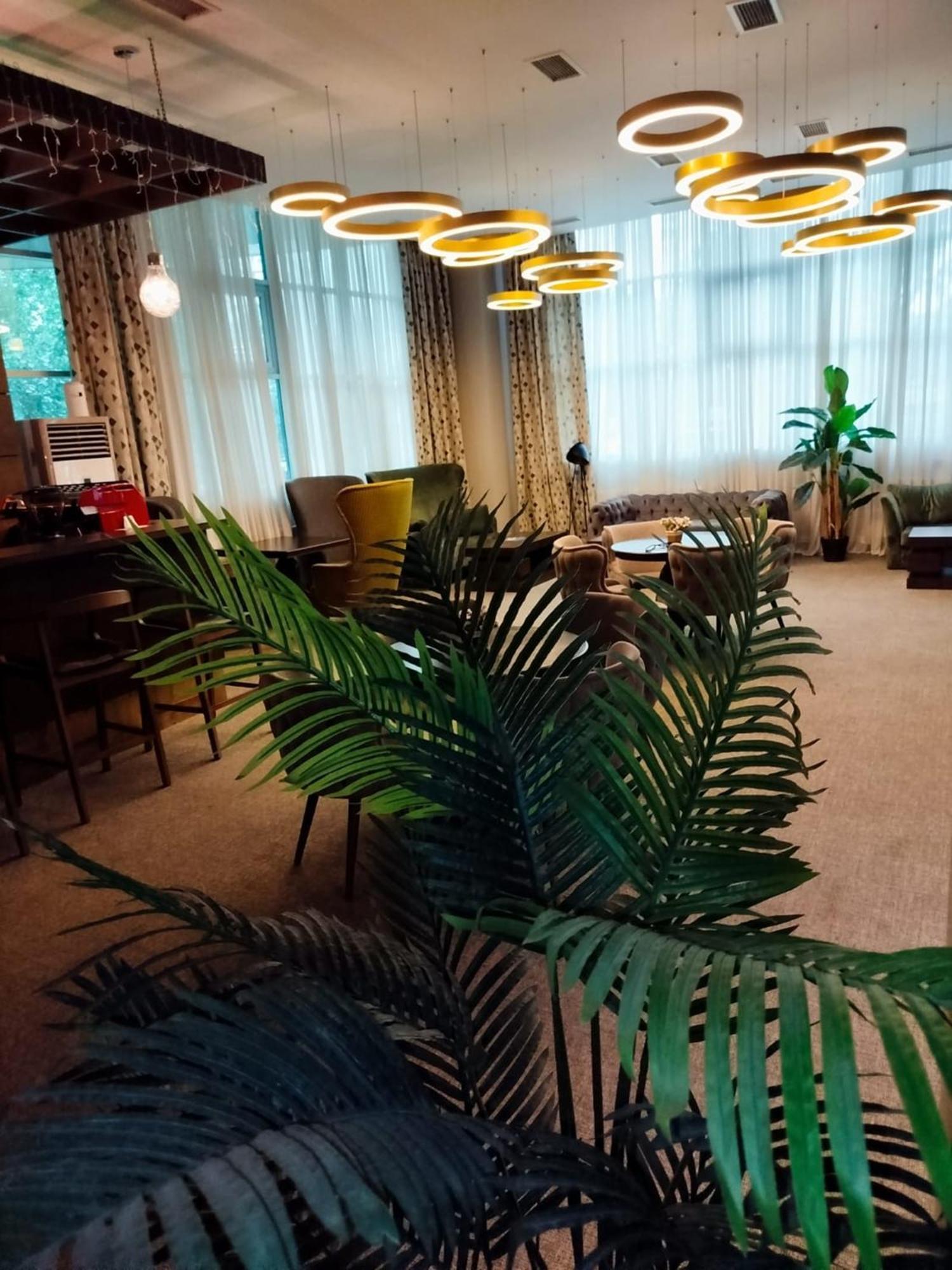 טביליסי Green Tower Hotel מראה חיצוני תמונה