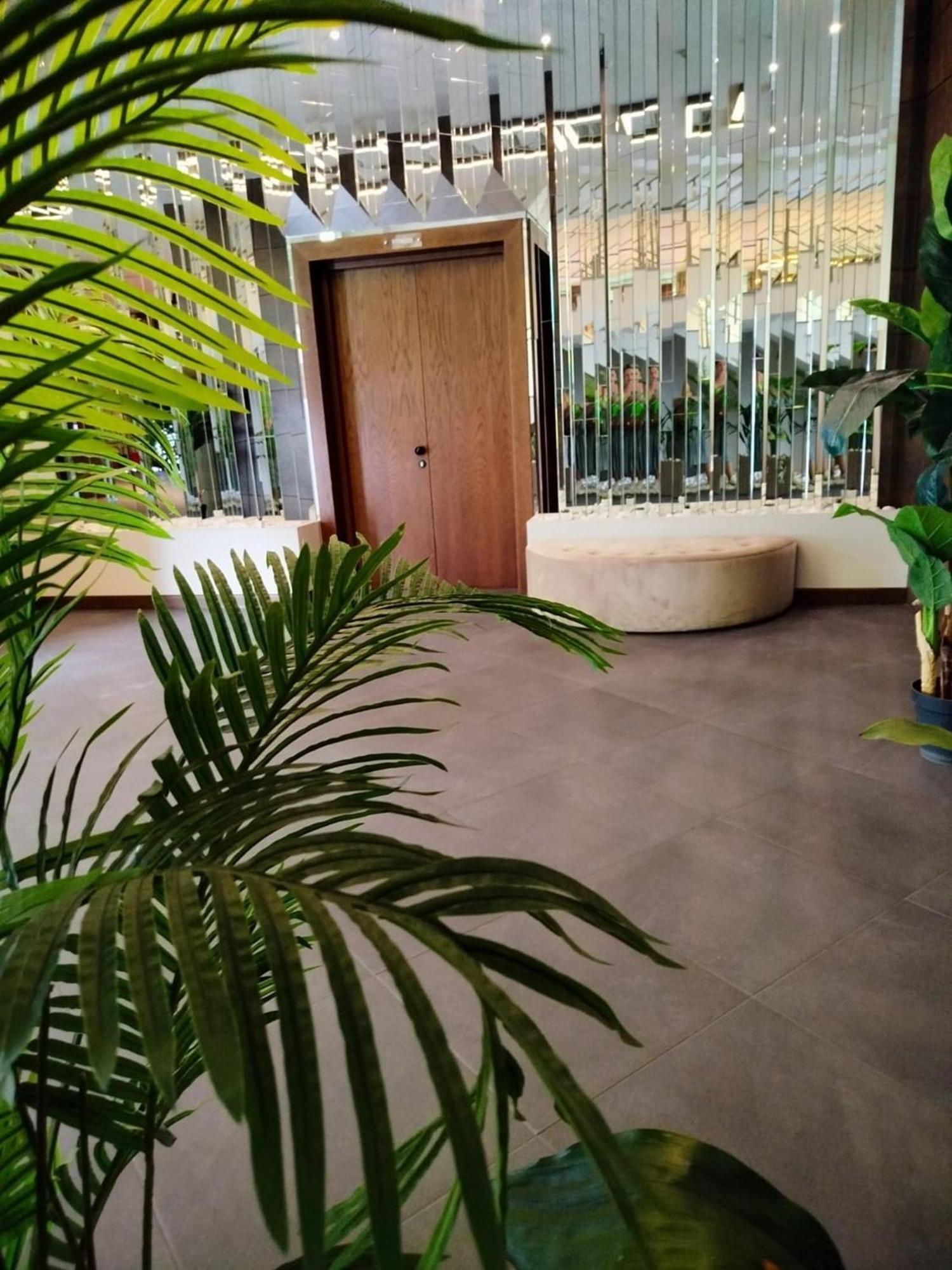 טביליסי Green Tower Hotel מראה חיצוני תמונה